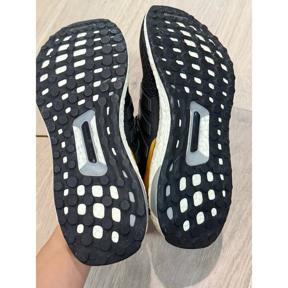 Adidas Ultraboost 2.0 Sneakers Men 7.5 Black White Gold NCAA UCLA Rare